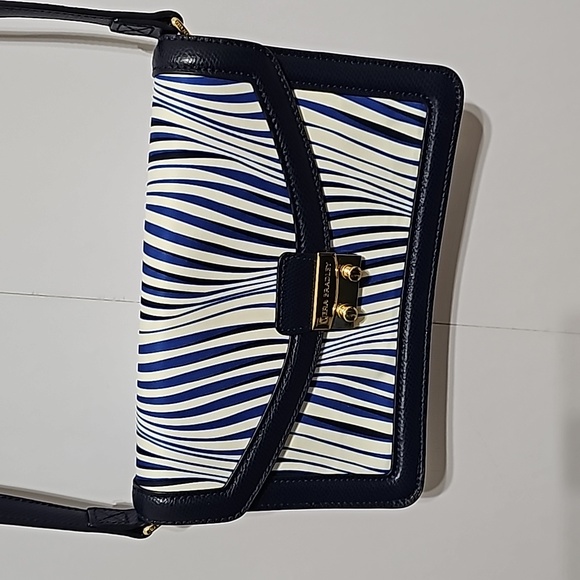 Vera Bradley Small Crossbody - Picture 3 of 8